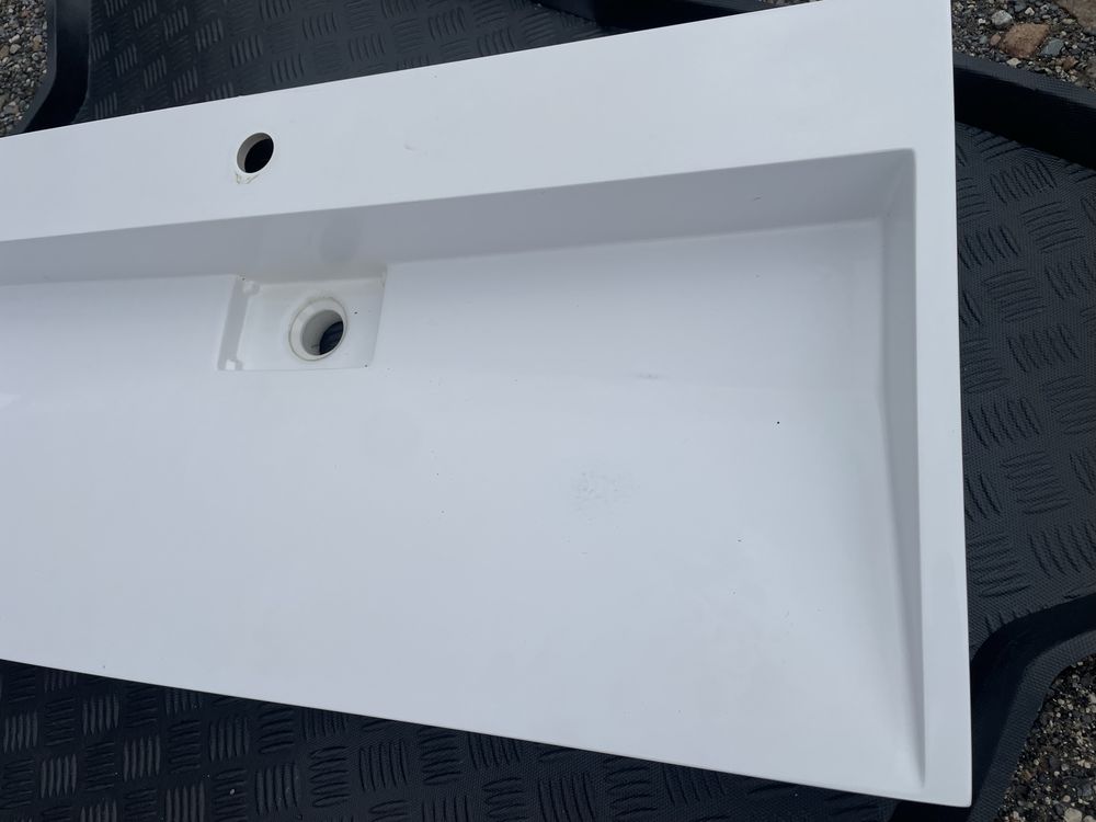 Umywalka lazienkowa nablatowa 100cm