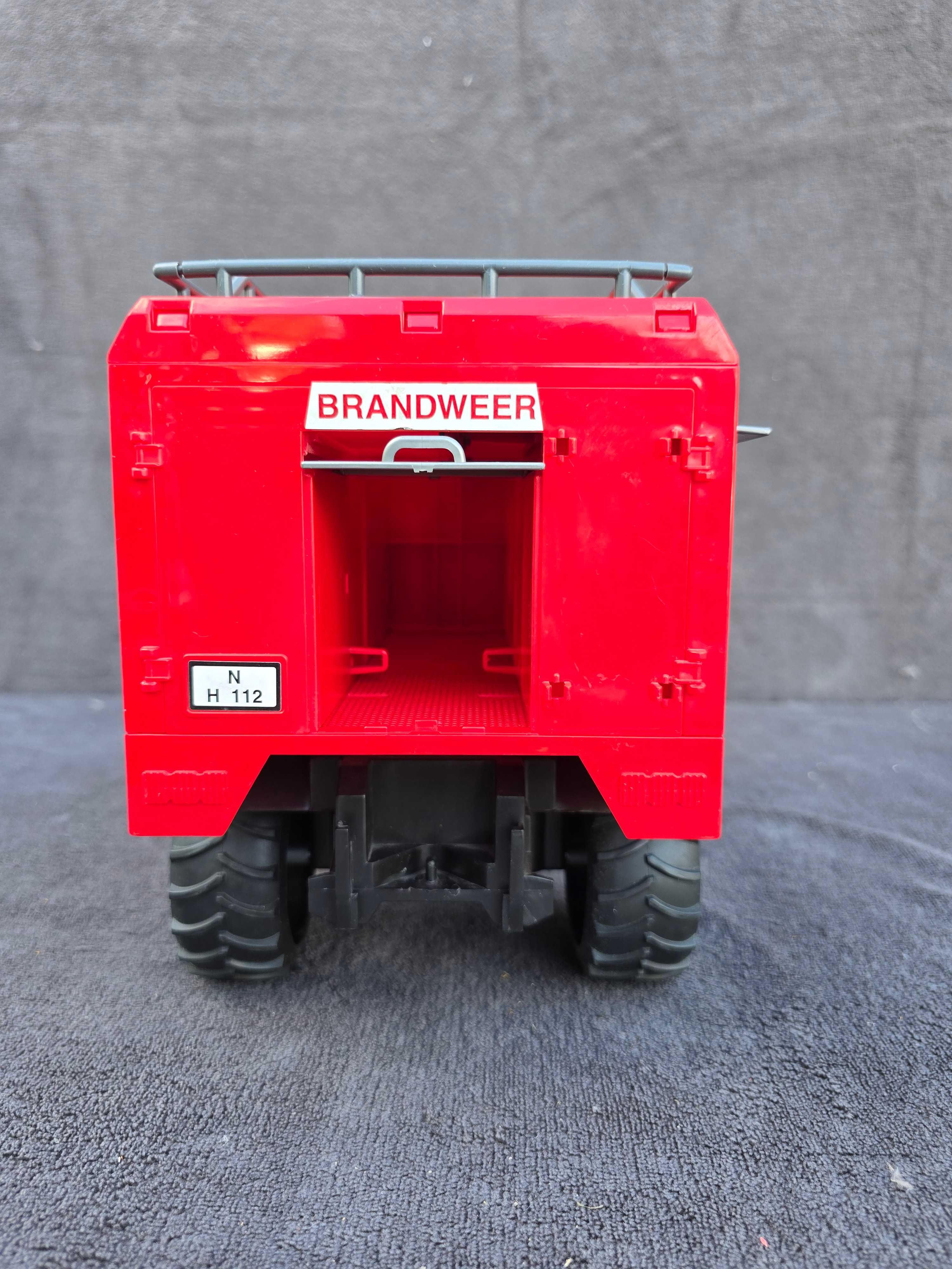 Bruder Mercedes Benz Unimog straż pożarna