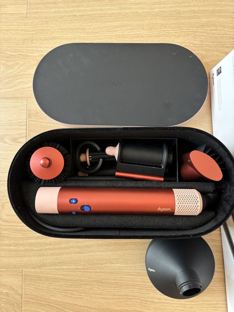 Dyson airwrap complete long volumise