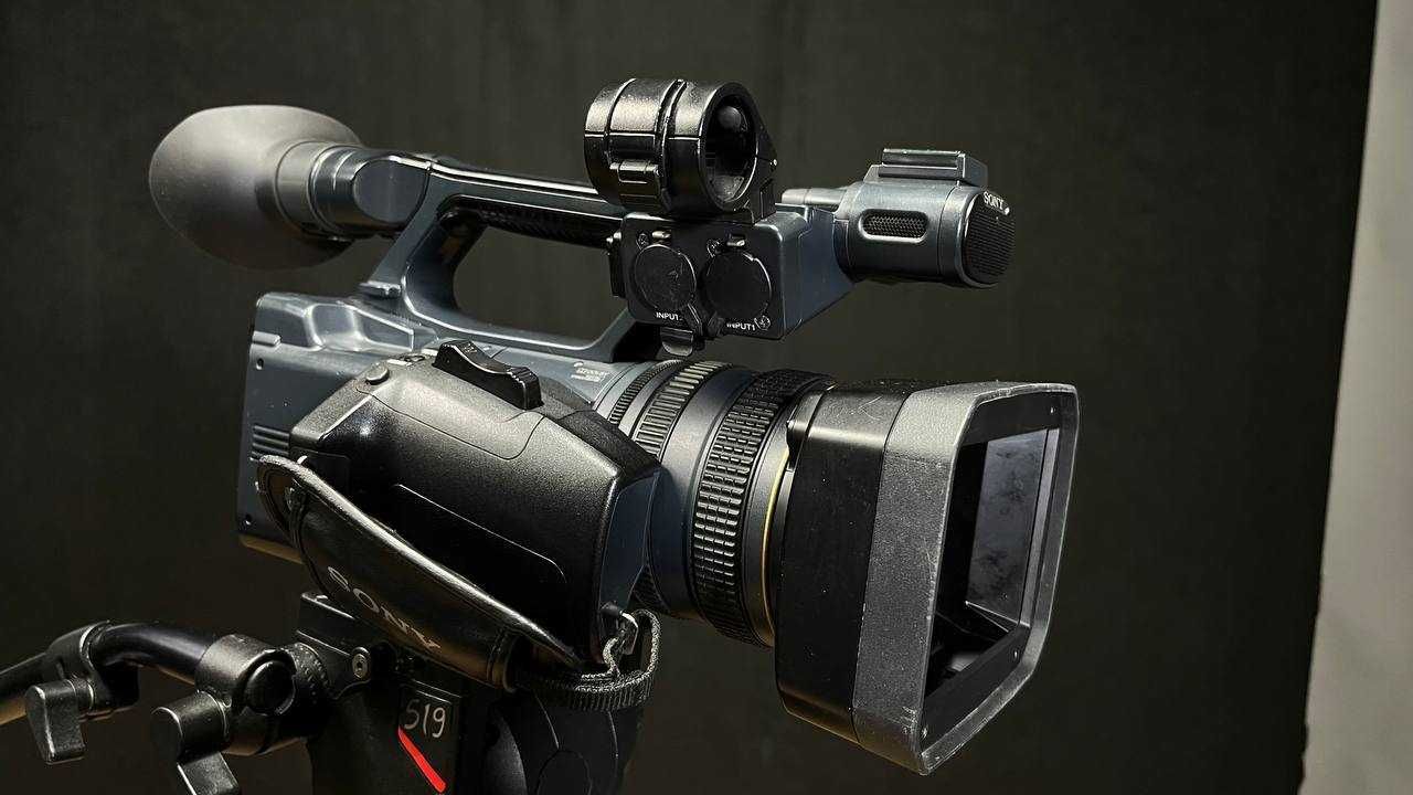 Відеокамера Sony HDR-AX2000E (без olx доставки, ТІЛЬКИ В РУКИ)