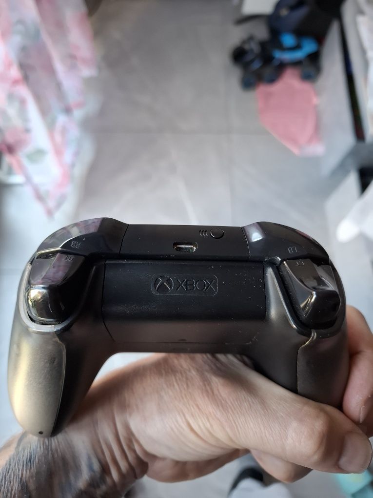Pad xbox one S/X series PC limitowany phantom