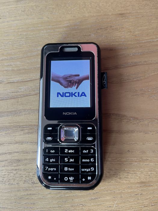 Telofon Nokia 7360 !!!