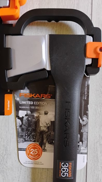 Siekiery FISKARS, X27, X17 Limited Edition dwie sztuki