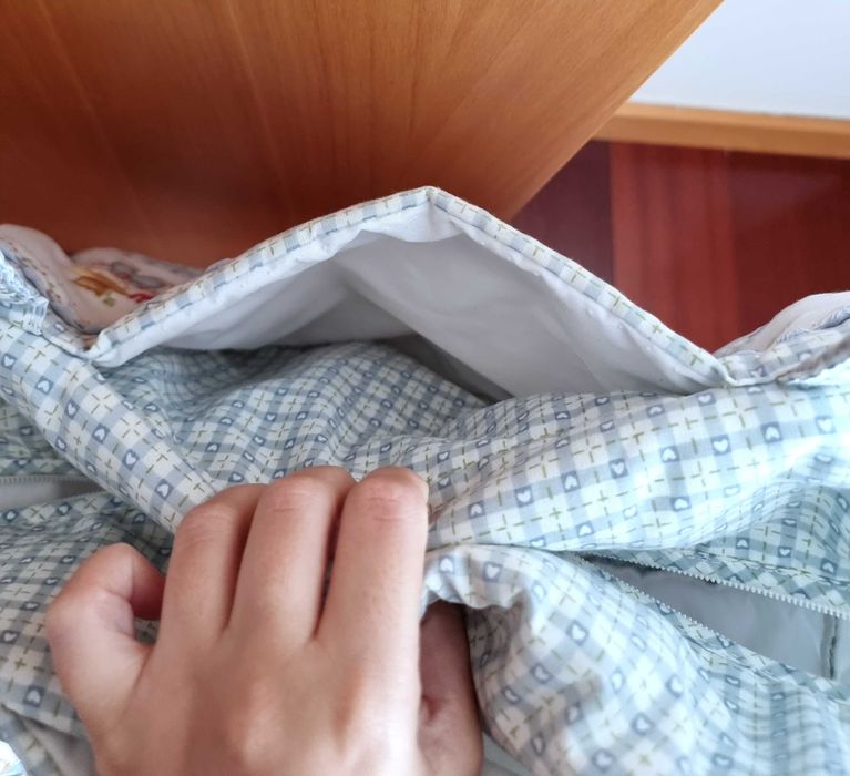 Mala de maternidade em tons de branco e azul