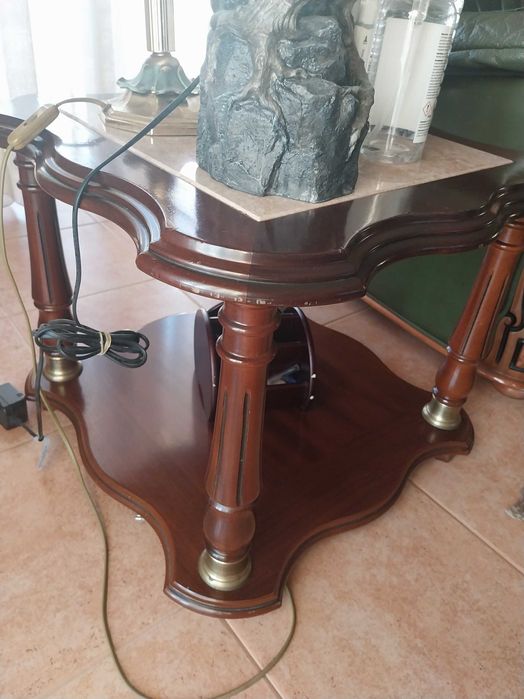 Sala Completa de Madeira Antiga