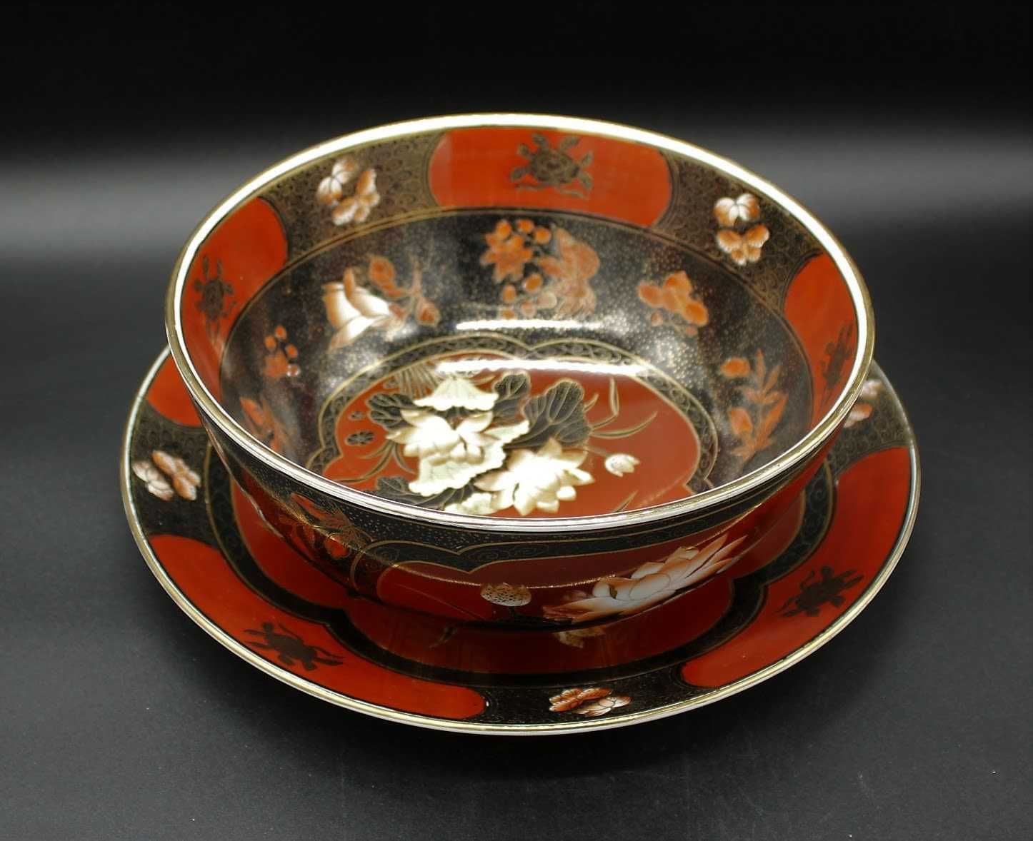 Grande Taça em Porcelana Oriental