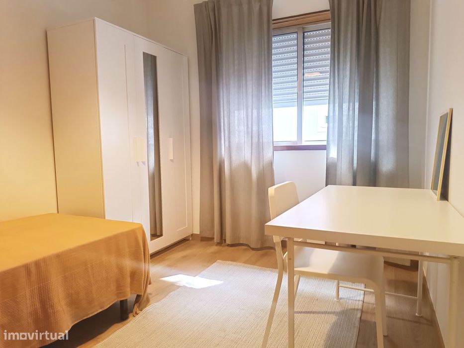 Apartamento T3 em Coimbra (Praça da República)