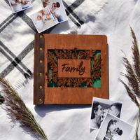 Альбом з дерева / фотоальбом на подарунок / 23x23 см крафтбук "Family"