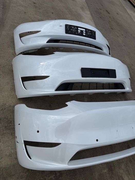 Передні бампера Tesla Model 3 / y