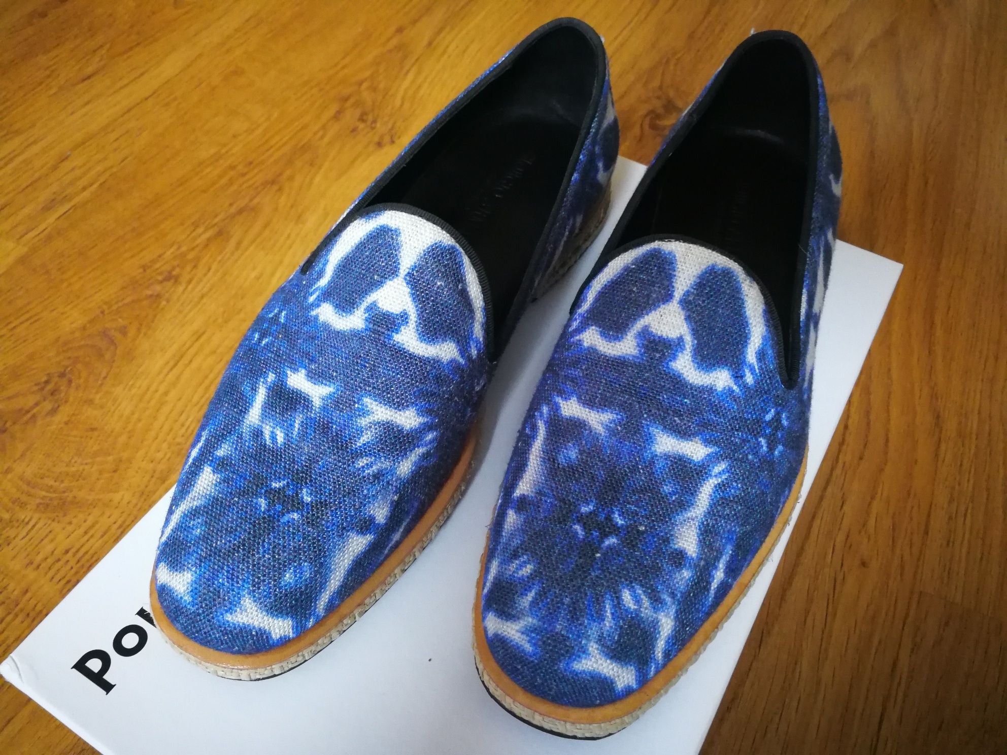 buty GIORGIO ARMANI ( w sprzedaży też- versace gucci prada hugo d&g )
