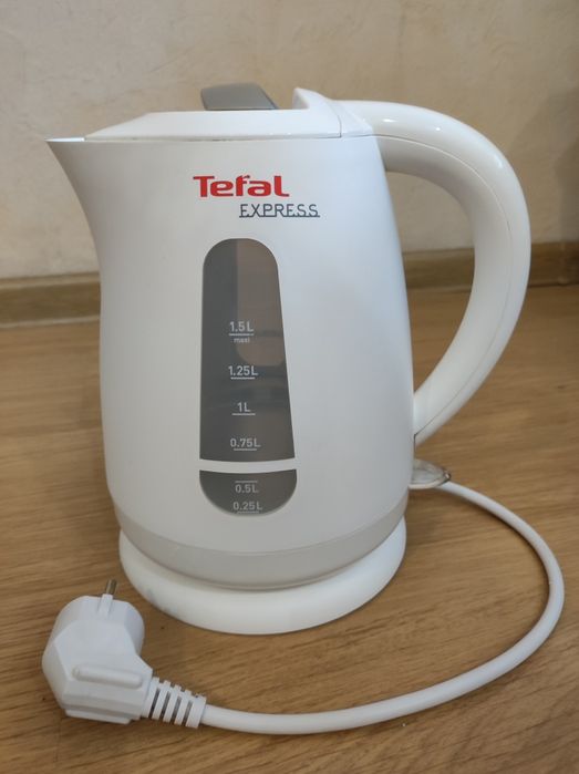Электрочайник Tefal KO299*