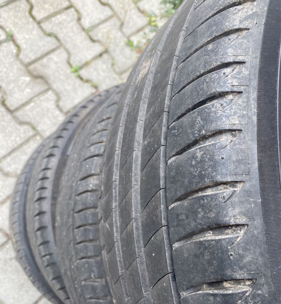 Sprzedam opony michelin ze zdjęcia