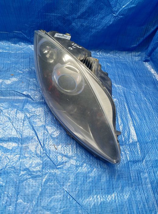 SEAT LEON II lampa prawa xenon 1P1.941.754