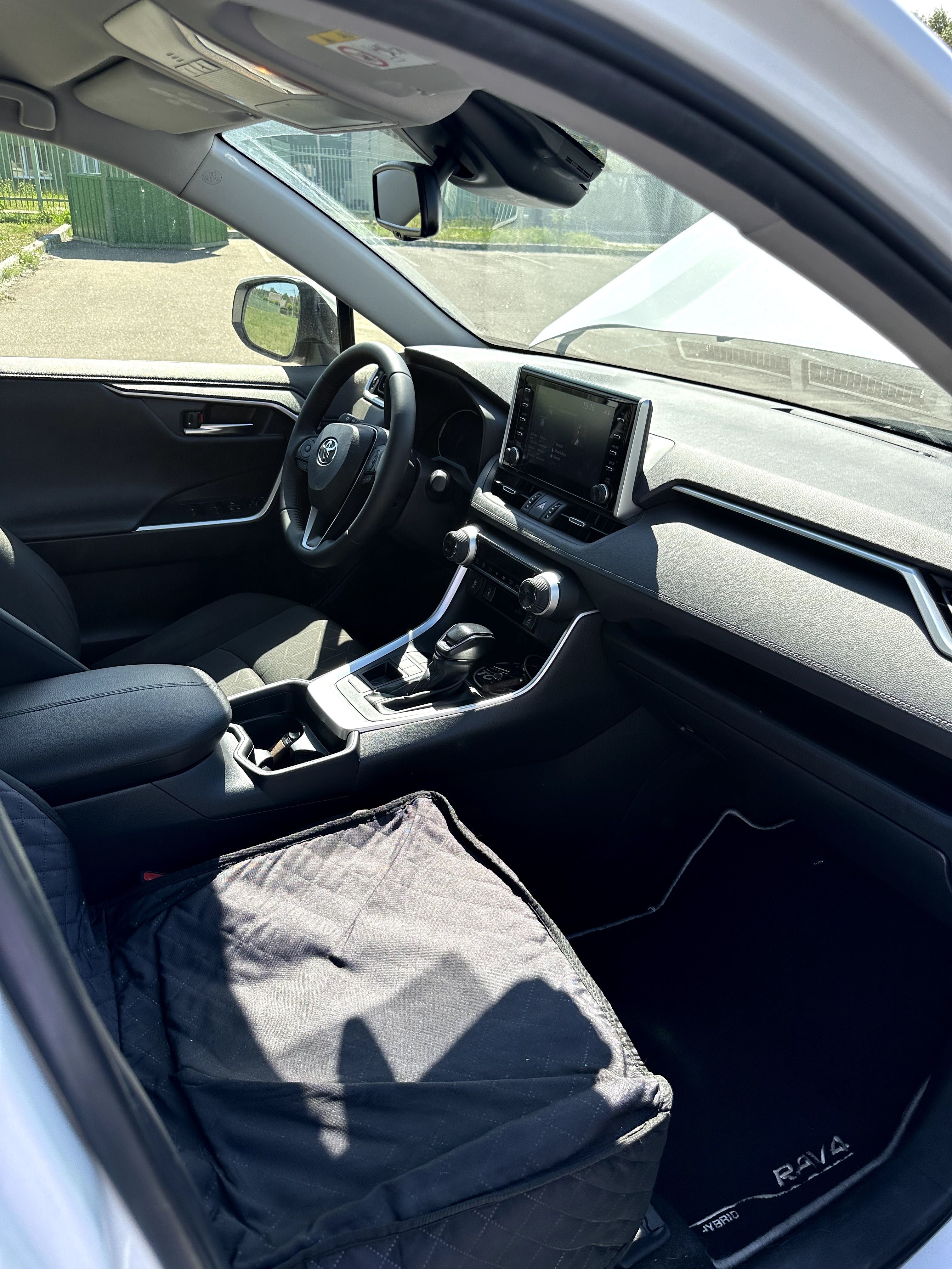 Rav 4 Гібрид 2021 рік