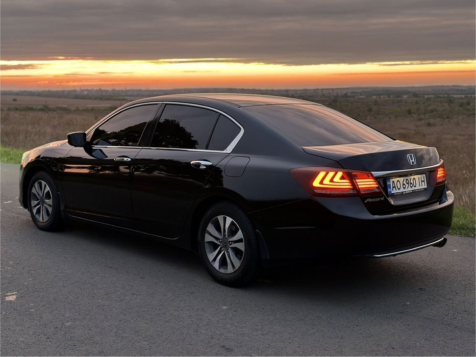 Honda Accord 2015 рік
