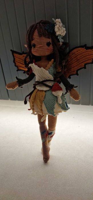 Lalka Eryn szydełkowa, 35 cm długości, ręcznie robiona