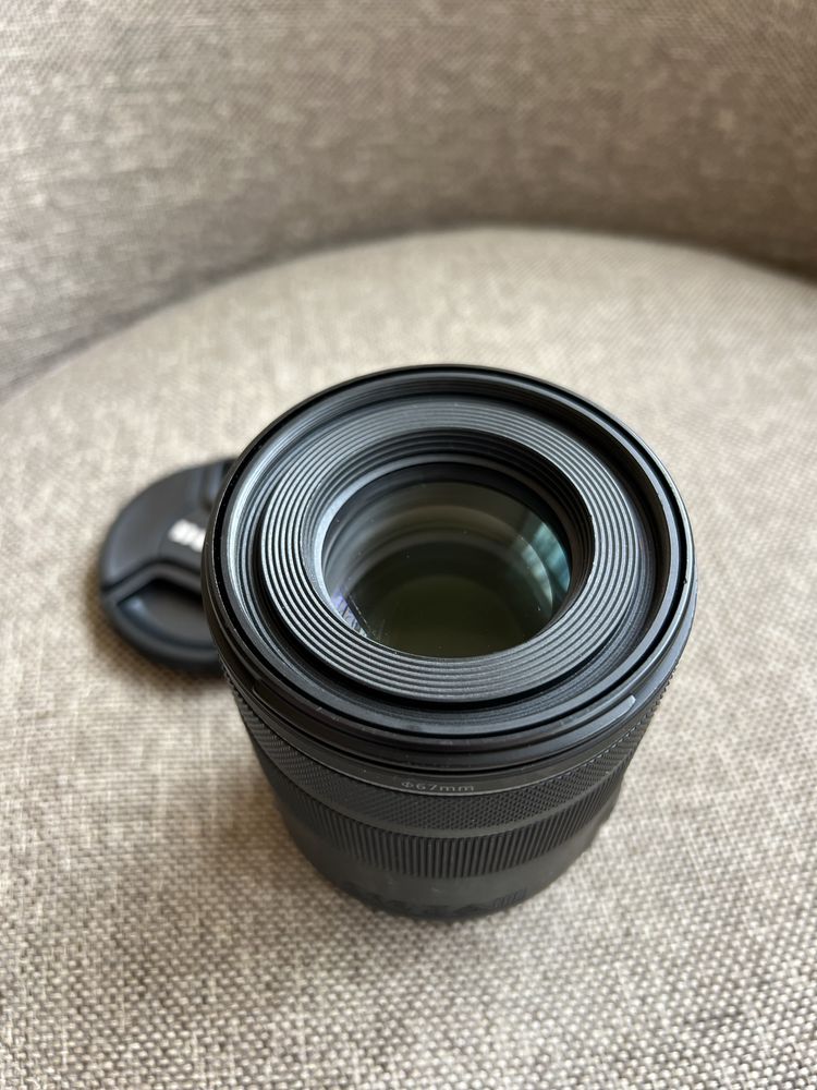 Canon Rf 85mm 2.0 f