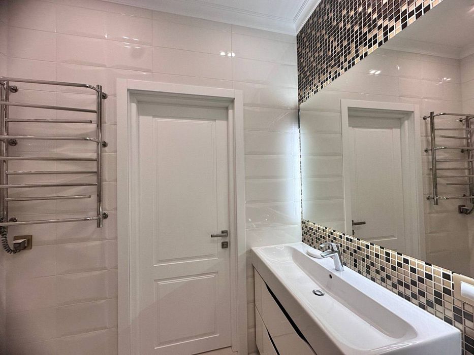 Продам 1 комнатную просторную квартиру в Альтаир 2