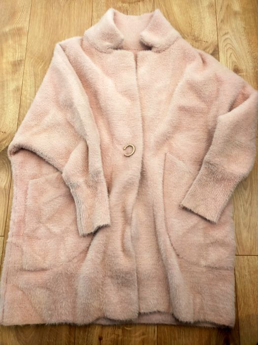 Różowa Alpaka płaszcz