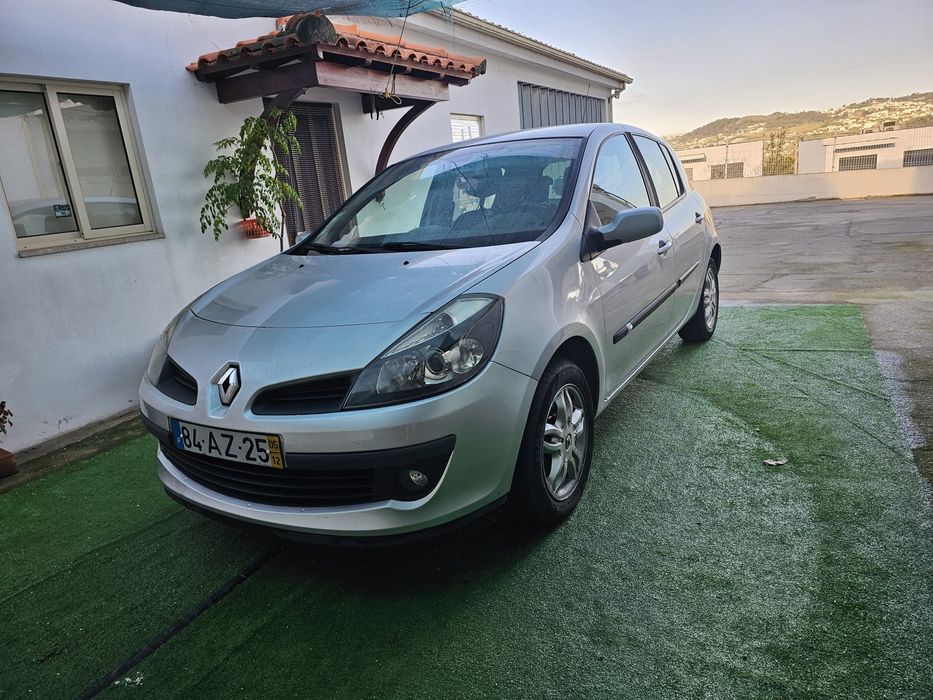 Renault clio Nacional selobarato 100mil kilometros