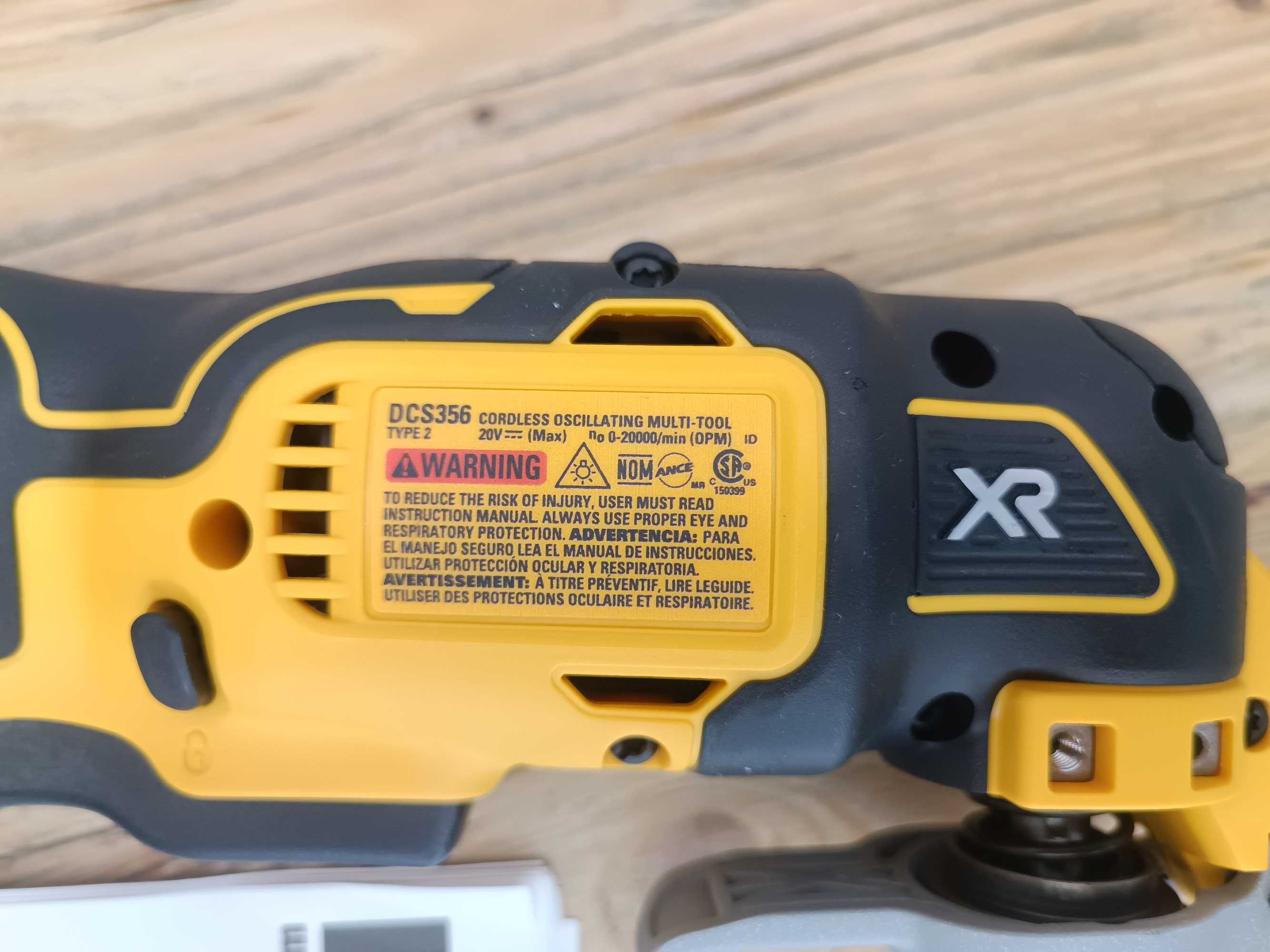 Бесщіточний мультитул реноватор DeWalt DCS356 MADE IN MEXICO