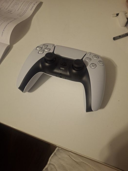 Pad DualSense do PS5 - NOWY bialy