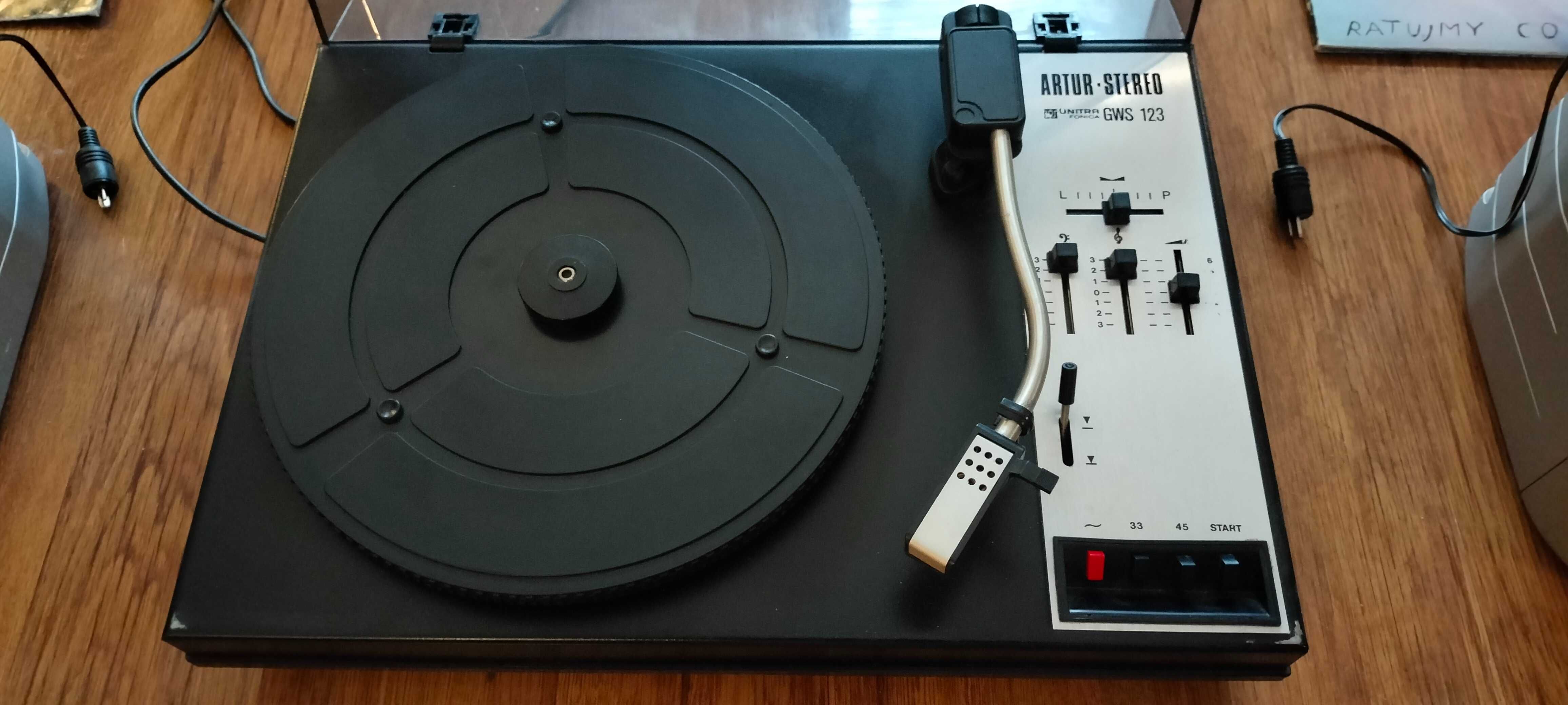 Gramofon Artur stereo GWS 123 + 16 płyt   wszystko sprawne