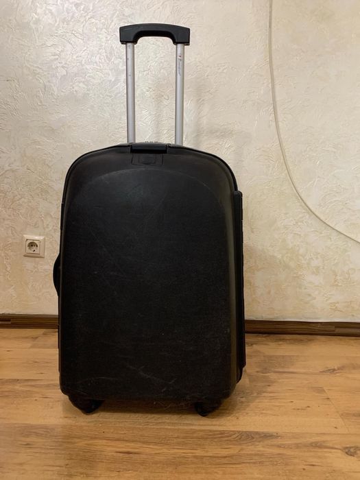 Валіза велика Eminent чорного кольору