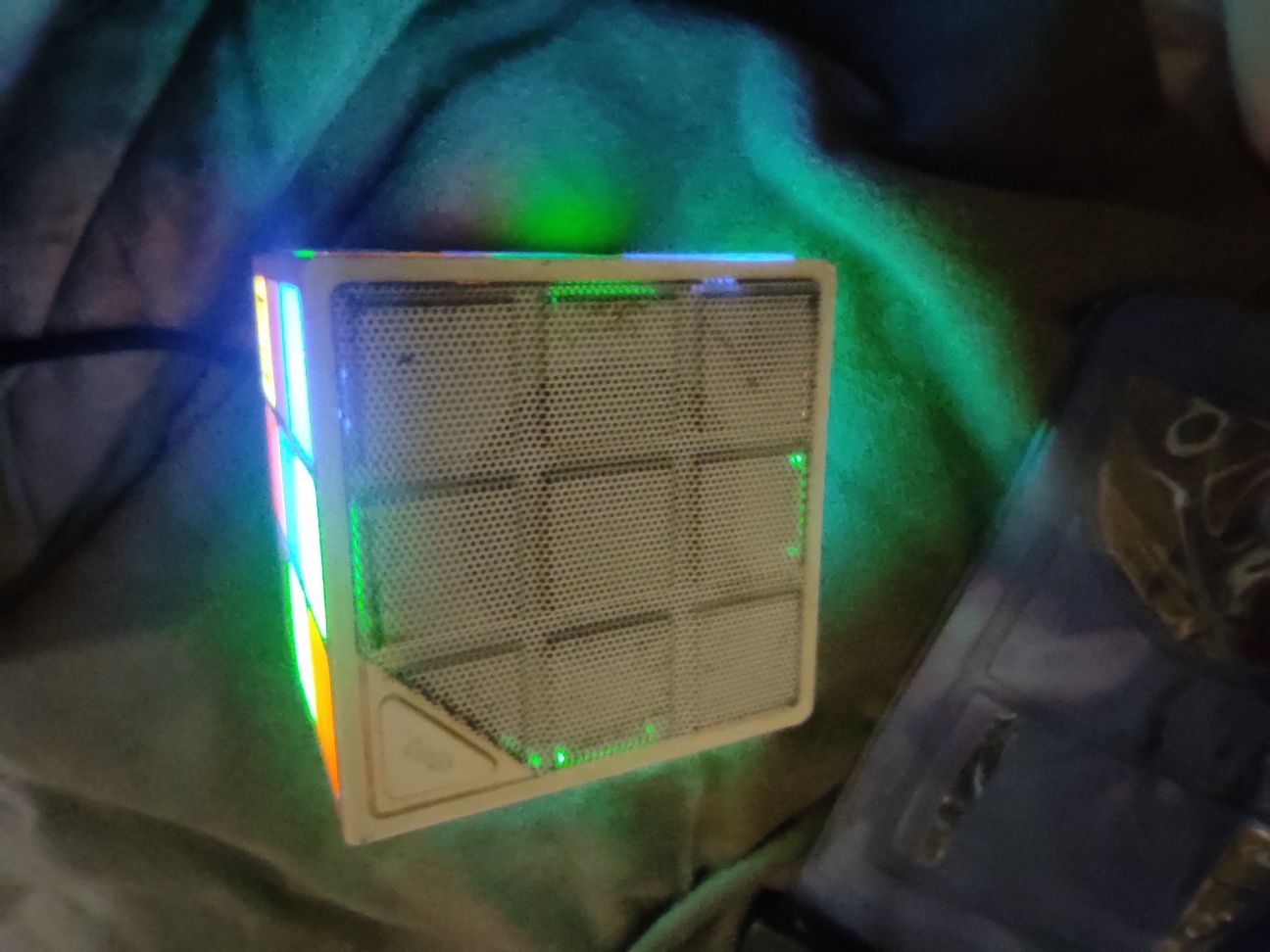 Głośnik Bezprzewodowy Hykker Cube Ledowy BT