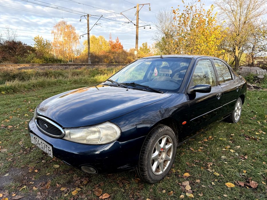 Ford Mondeo 1997 1.8 бензин