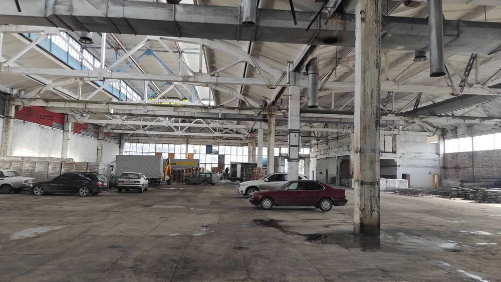 Продажа фасадного помещения под склад или производство, г. Хмельницкий