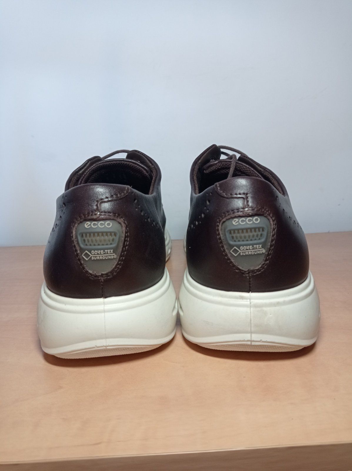 Кросівки шкіряні ECCO HYBRID 720 Gore-tex 43р