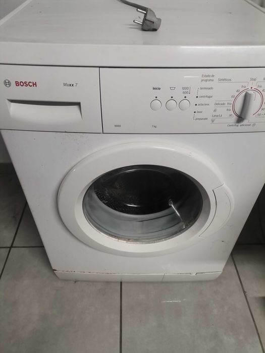 Máquina lavar roupa