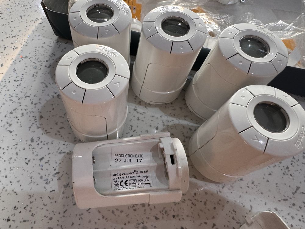 6x sztuk Głowica termostatyczna DANFOSS Z-Wave Living Connect