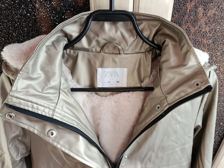 Теплая куртка -Зара
