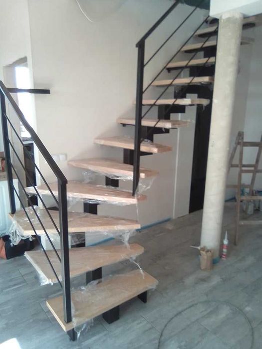 Schody metalowe wewnętrzne, klasyczne, nowoczesne, balustrady