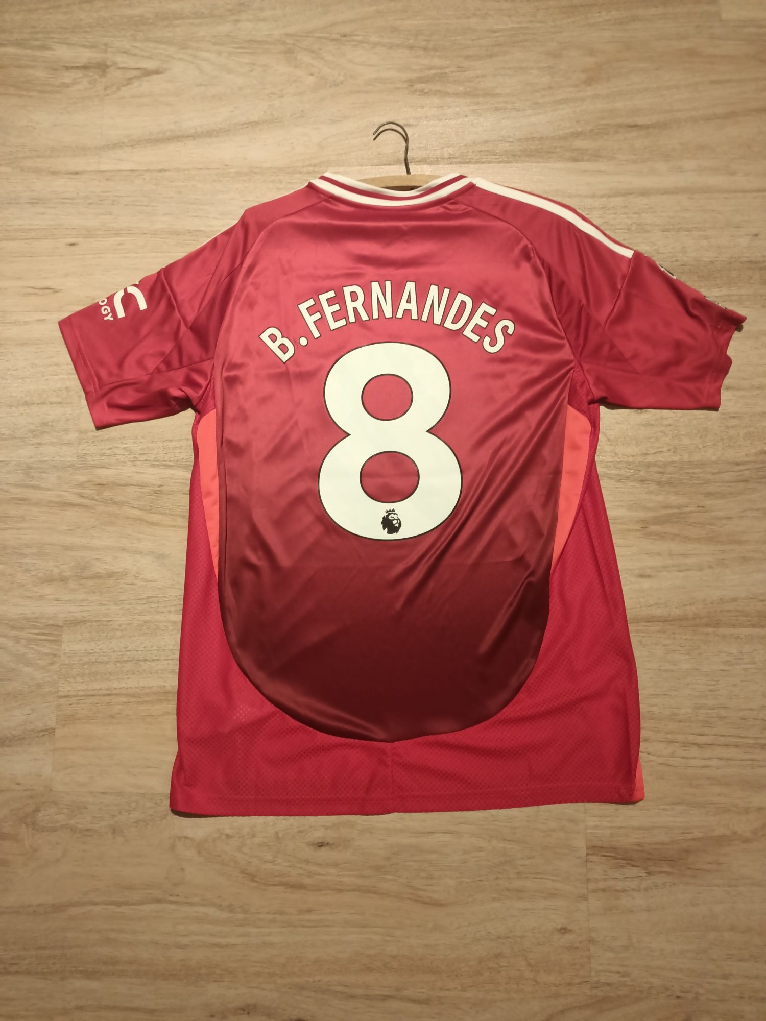 Nowa koszulka Man Utd Fernandes