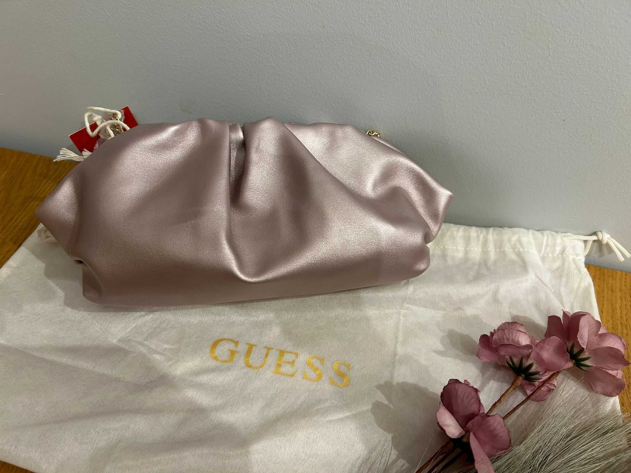 Torebka GUESS – Luksus i Elegancki Styl za 269 PLN! Nowa!
