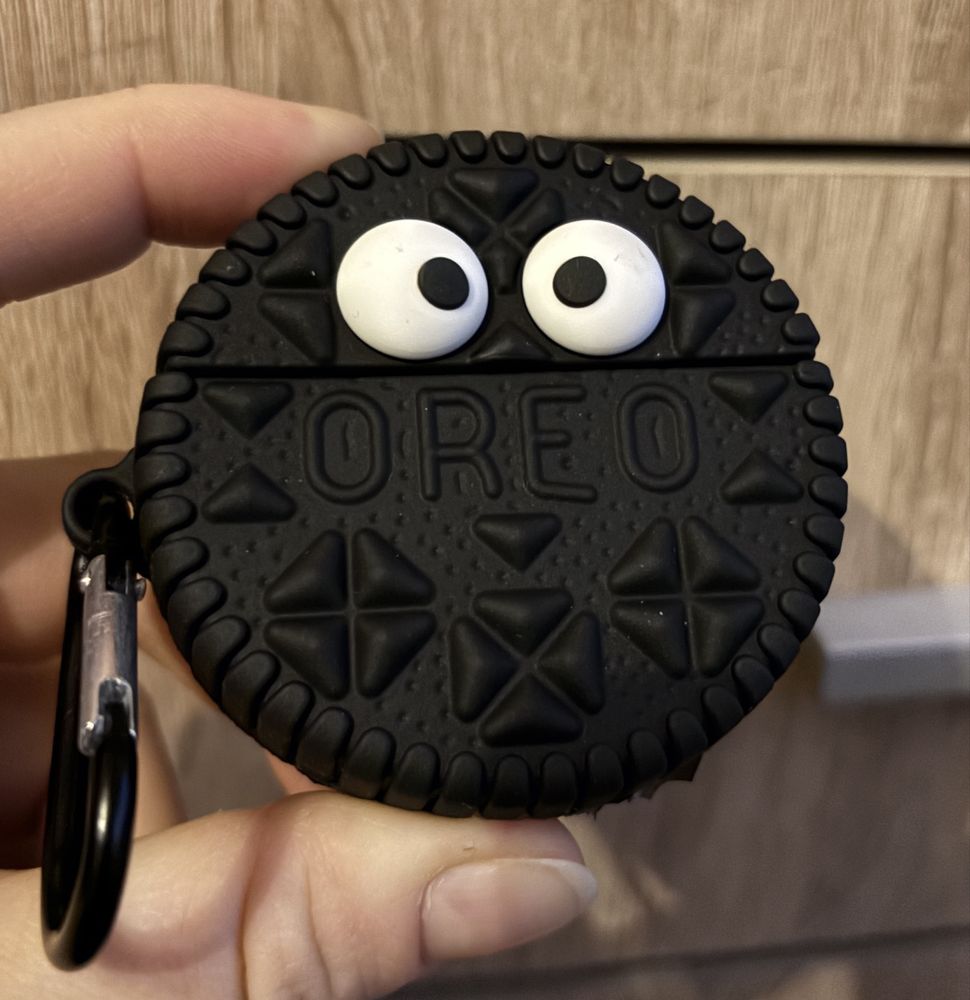 Etui pokrowiec case na sluchawki AirPods pro nowe