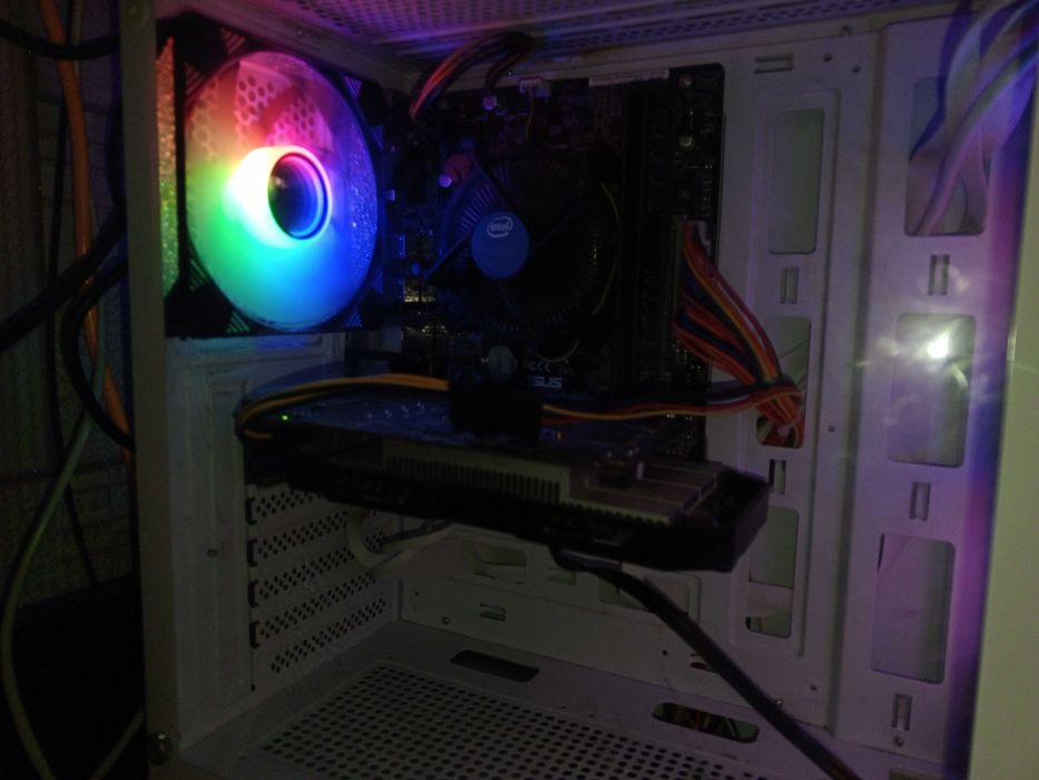 ПК игровой хорошо тянет игры