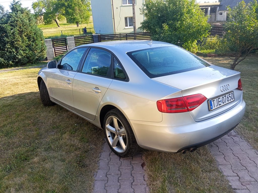 Sprzedam audi a4b8