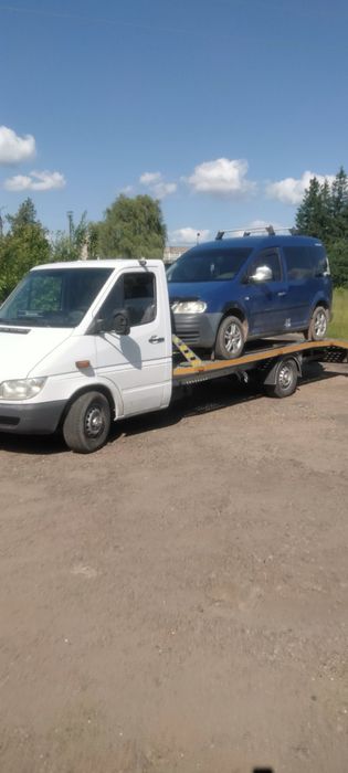 Послуги евакуатора та лафети