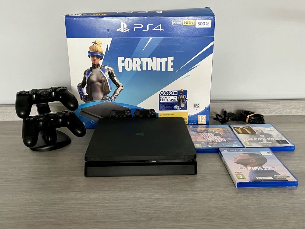 Ps4 Slim 500gb, 2 pady, 3 gry, Ładowarka, Pudełko