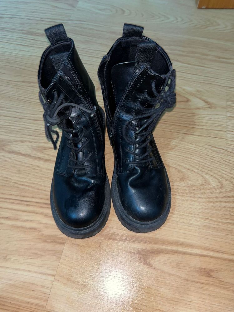 Botas criança ZARA