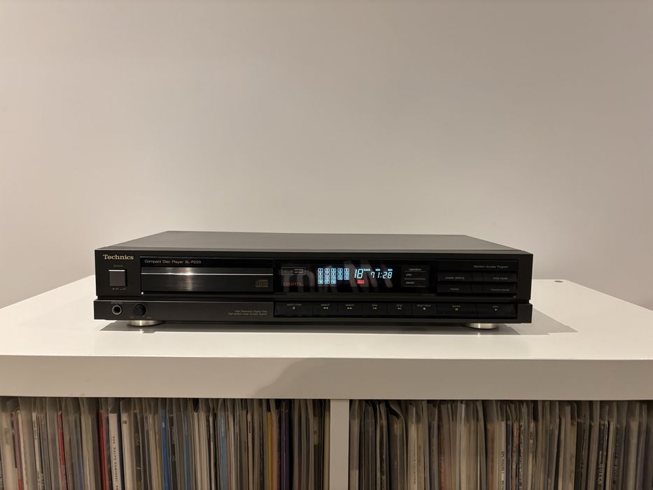 Technics SL-P220 w kartonie
