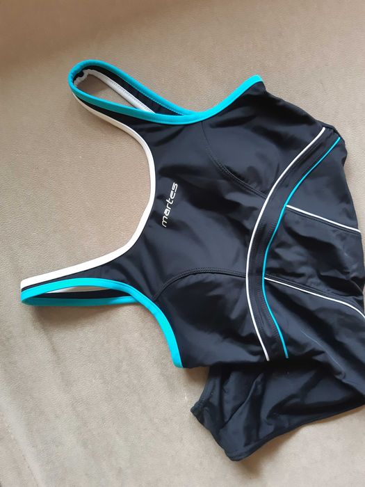 Jednoczęściowy damski sportowy strój kąpielowy Martes XS
