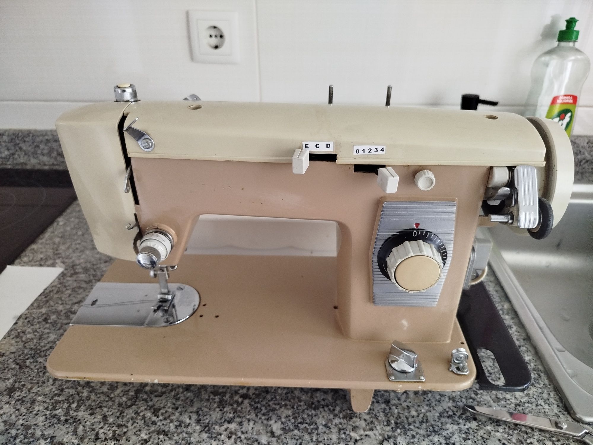 Máquina de costura