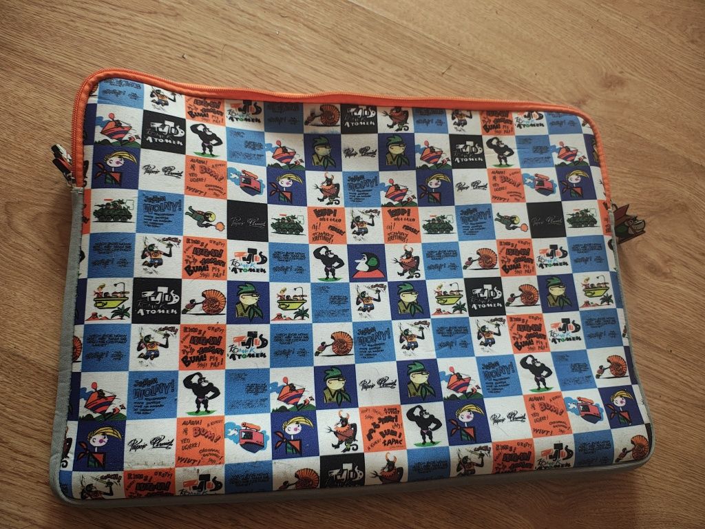Pokrowiec na laptopa