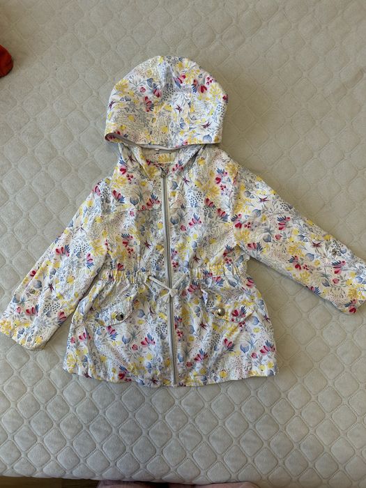 Вітрівка для дівчинки