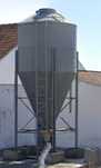 Silo metálico para ração ou grãos – nunca usado – bom estado